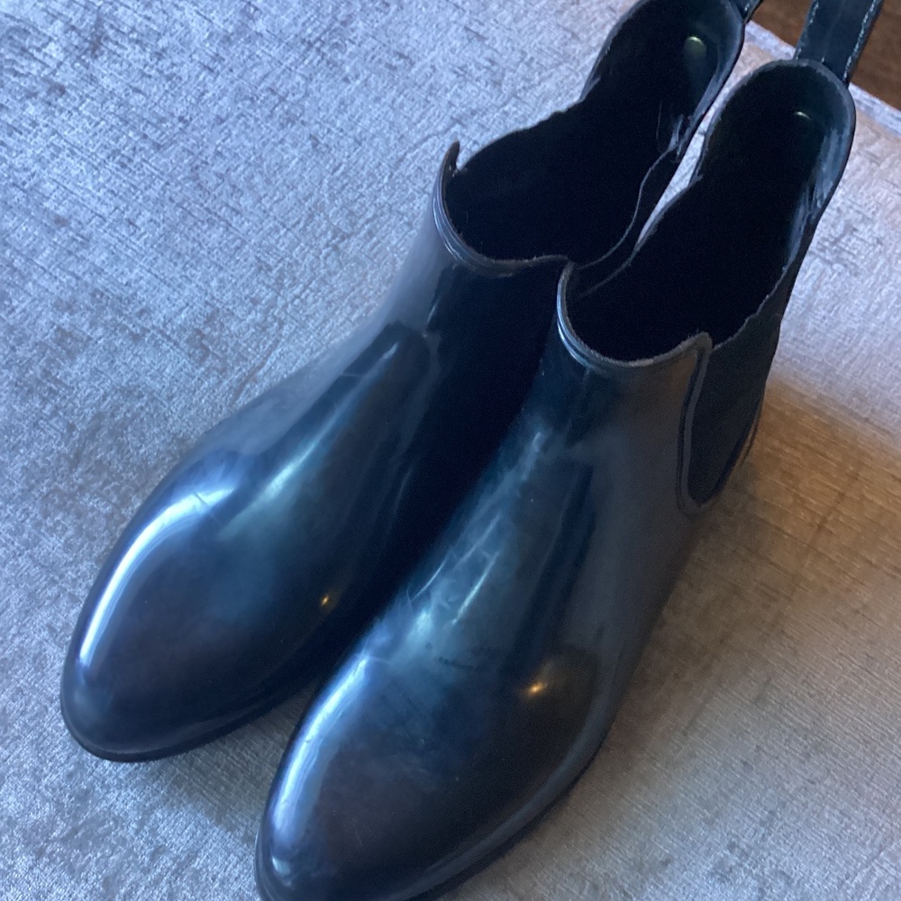 ✨ Sam Edelman Black Rain Booties - Size 11 (NWOT) ✨
